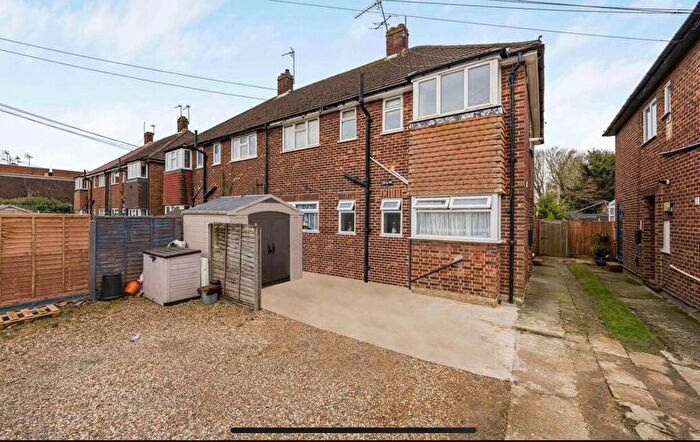 2 Bedroom Maisonette To Rent In Churchill Close, Uxbridge, UB10