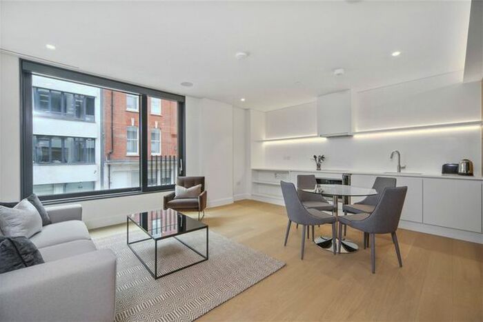 Studio To Rent In Rathbone Place, Fitzrovia, W1T