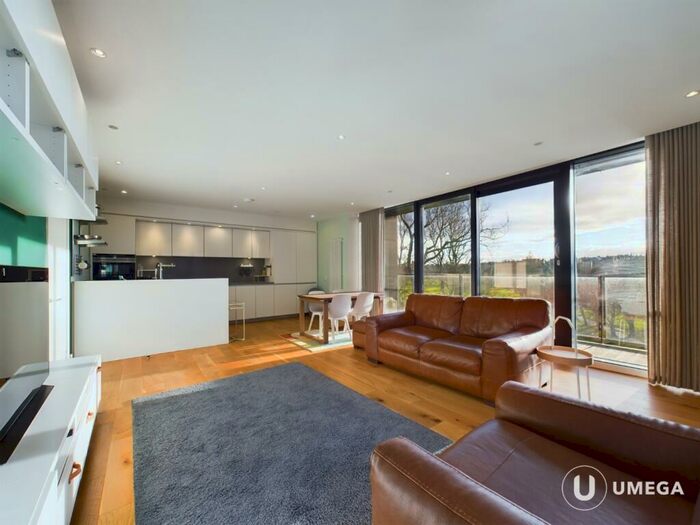 2 Bedroom Flat To Rent In Simpson Loan, Quartermile, Edinburgh, EH3