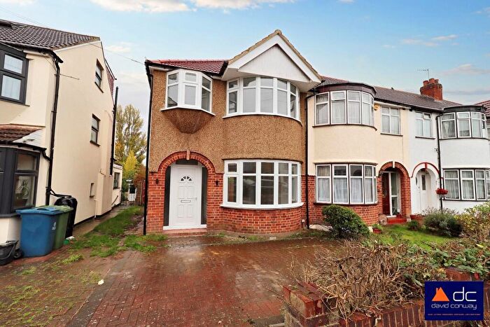 3 Bedroom End Of Terrace House For Sale In Windsor Crescent, South Harrow, HA2