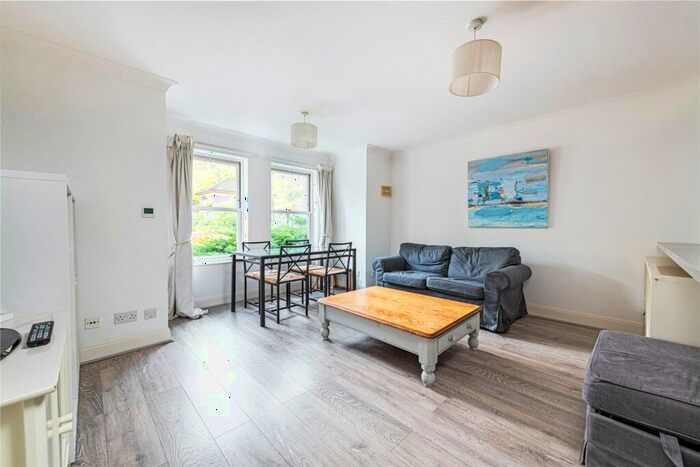 2 Bedroom Apartment To Rent In Rowan Court, SW11