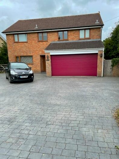 4 Bedroom Detached House To Rent In Station Road, Crewkerne, Somerset, TA18