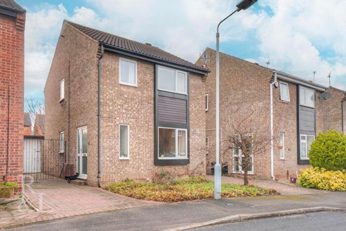 3 Bedroom Detached House For Sale In Northwold Avenue, West Bridgford, Nottingham, NG2