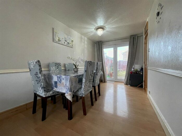 3 Bedroom Terraced House For Sale In Roman, East Tilbury, Tilbury, RM18