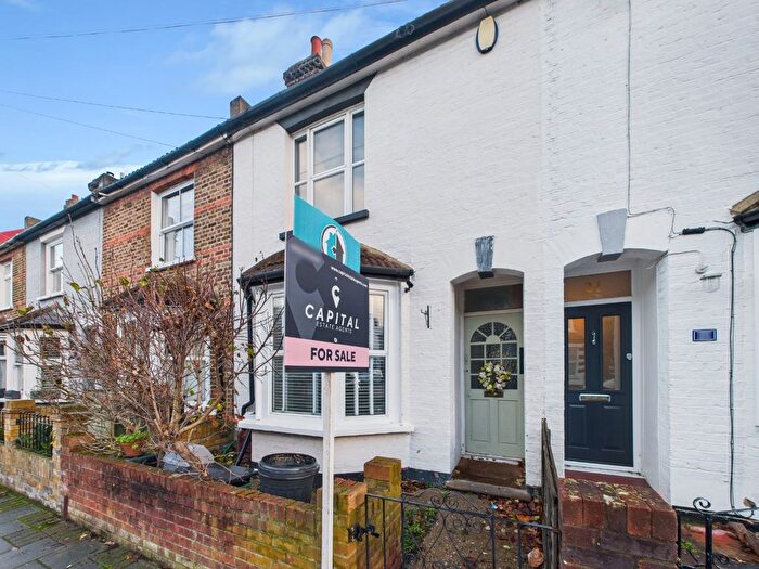 2 Bedroom Terraced House For Sale In Park End, Bromley, Kent, BR1
