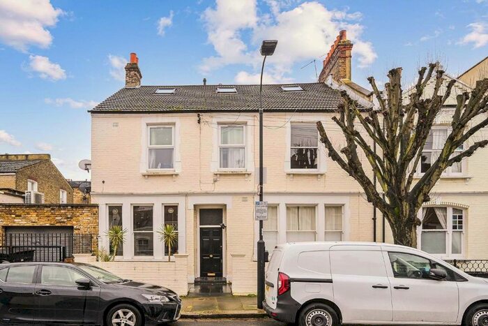 1 Bedroom Flat To Rent In Danehurst Street, Fulham, London, SW6