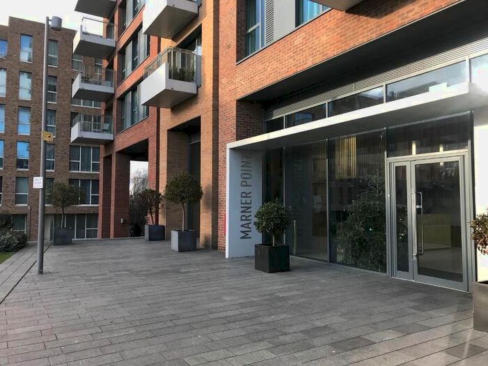 3 Bedroom Flat To Rent In Truman Walk, Bromley By Bow, Bow, London, United Kingdom, E3