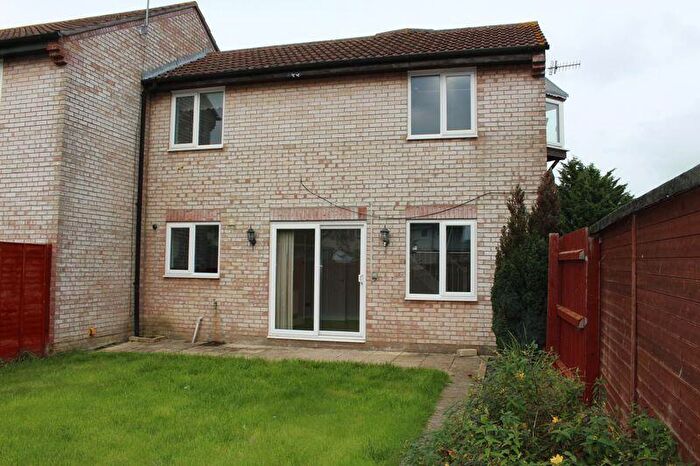 2 Bedroom End Of Terrace House To Rent In Campion Close, Calne, SN11