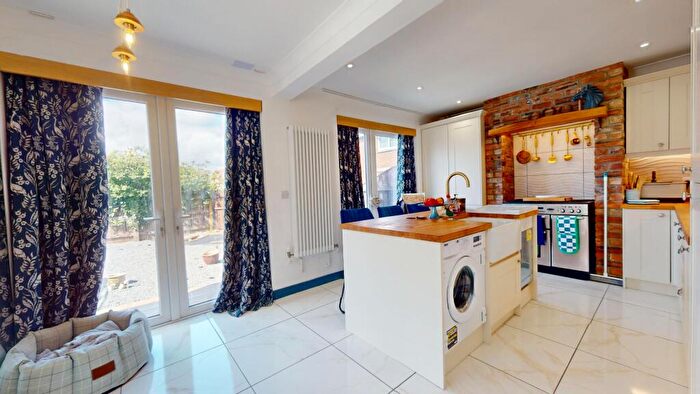 3 Bedroom Semi-Detached House For Sale In Cedar Grove, Sunderland, SR6