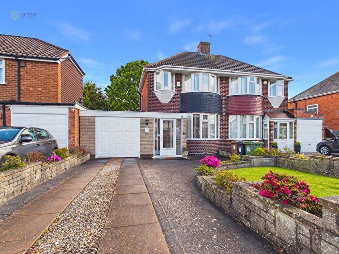 3 Bedroom Semi Detached House For Sale In Wyckham Road, Castle Bromwich, B36