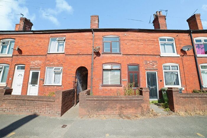 2 Bedroom Property For Sale In Leabrooks Road, Somercotes, Alfreton, DE55