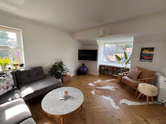 2 Bedroom Apartment To Rent In St Michaels, Lambourn, Berkshire, RG17