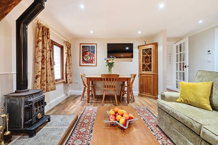 2 Bedroom Detached House To Rent In Kerves Lane, Horsham, RH13