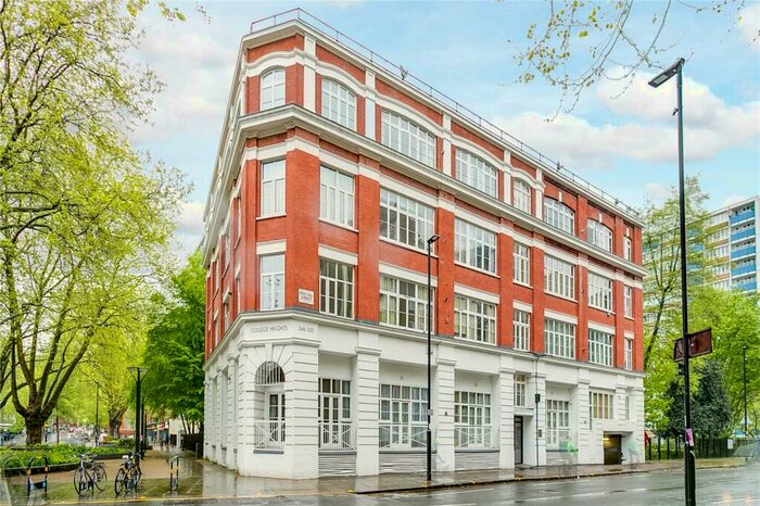 1 Bedroom Flat To Rent In College Heights, - St. John Street, Clerkenwell, London, EC1V