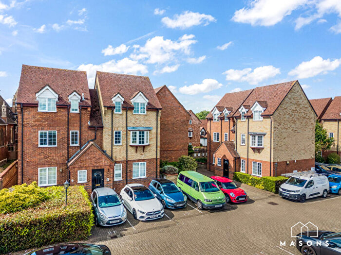 2 Bedroom Maisonette To Rent In St Francis Court, Shefford, Bedfordshire, SG17