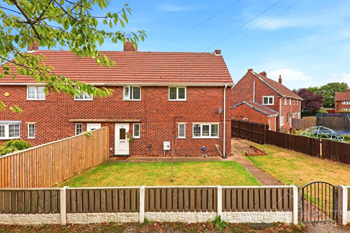 3 Bedroom Semi-Detached House For Sale In Rose Avenue, Upton, WF9