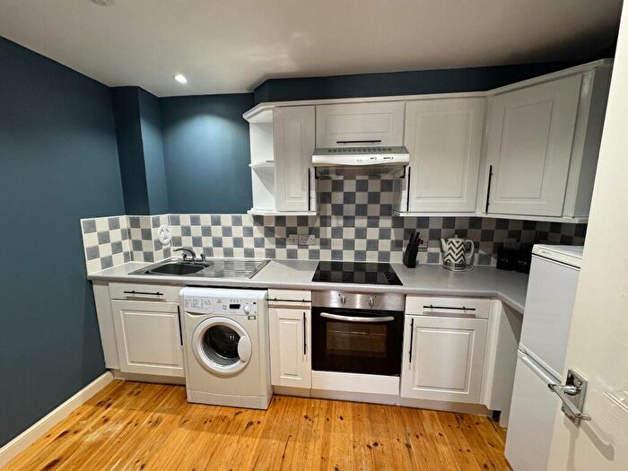 1 Bedroom Flat To Rent In Fonthill Avenue, City Centre, Aberdeen, AB11