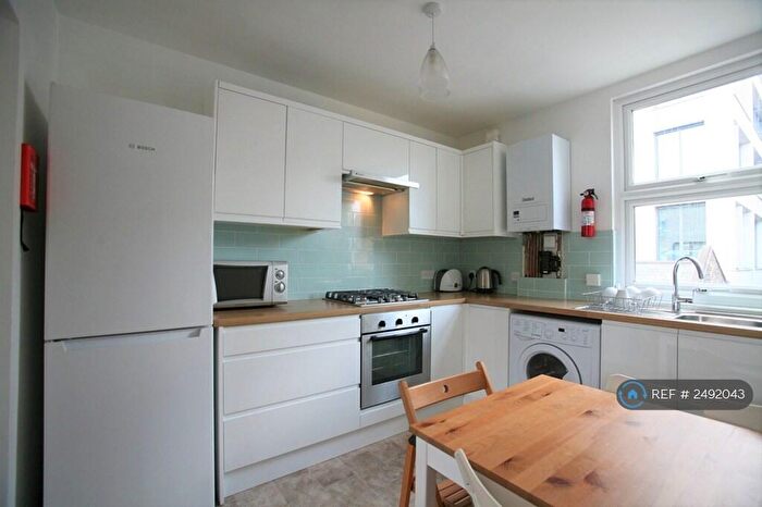 4 Bedroom Flat To Rent In Camden, London, NW1