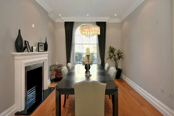 5 Bedroom House To Rent In Cliveden Place, Belgravia, SW1W