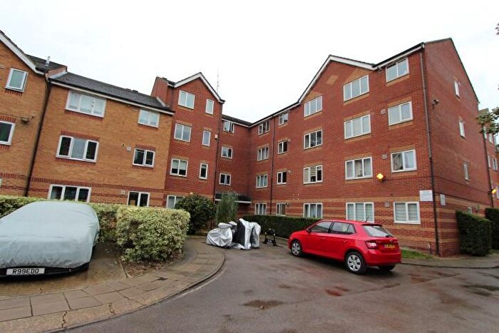 1 Bedroom Flat To Rent In Bream Close, Tottenham, London, N17