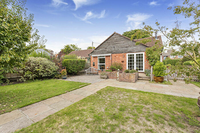 3 Bedroom Detached Bungalow For Sale In Church Street, Upton, OX11