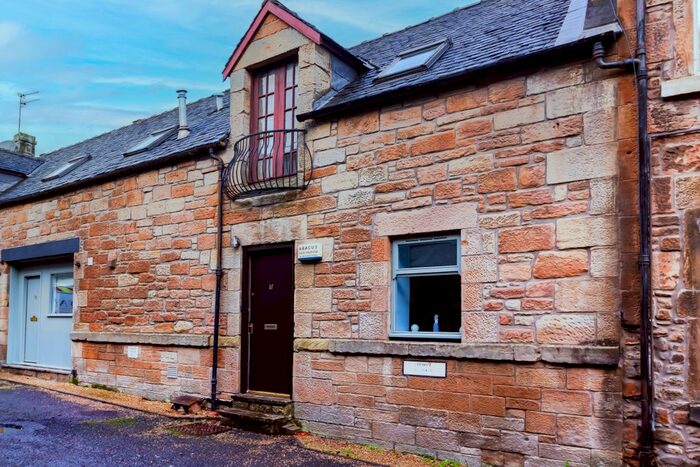 2 Bedroom Flat For Sale In St Michael's Wynd, Linlithgow, EH49