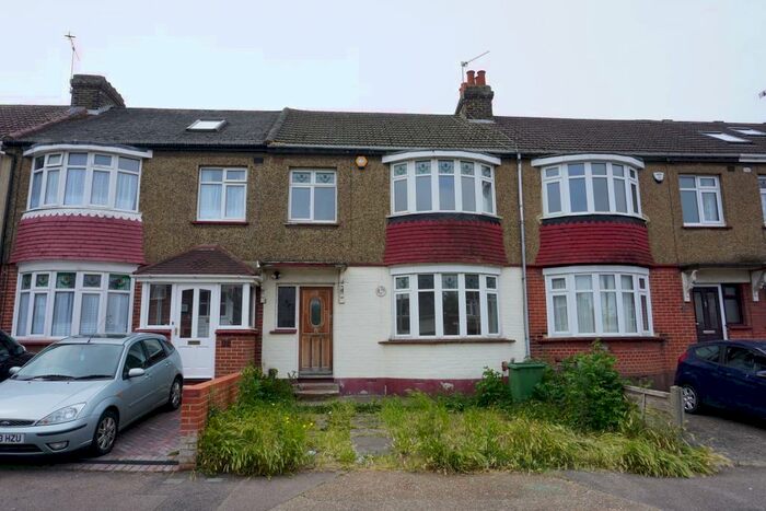 3 Bedroom Terraced House To Rent In Wallace Road, Rochester, ME1
