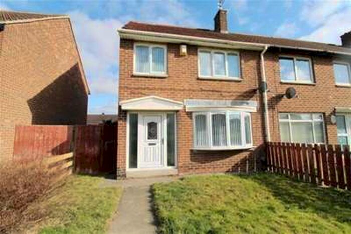 3 Bedroom House To Rent In Sandiacers, Jarrow, NE32