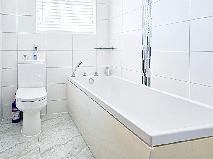 3 Bedroom Terraced House To Rent In Palmerston Road, Grays, RM20