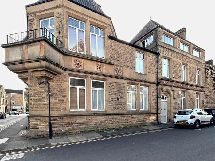 2 Bedroom Flat To Rent In Courthouse Street, Otley, LS21