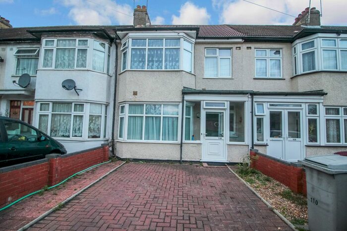 3 Bedroom Terraced House To Rent In Princes Avenue, Kingsbury NW9