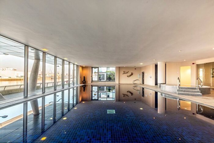 1 Bedroom Flat For Sale In Eastfields Avenue, Wandsworth, London, SW18