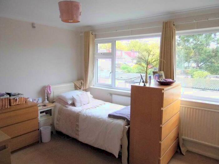 2 Bedroom Terraced House To Rent In Eastcote Lane, Harrow, HA2