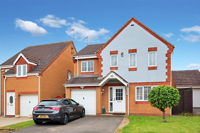 4 Bedroom Detached House For Sale In Cooper Drive, Wellingborough, NN8