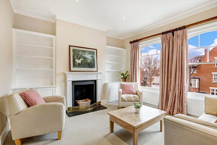 2 Bedroom Flat To Rent In Cambridge Road, London, SW11