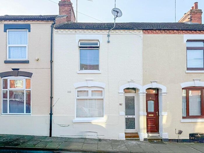 3 Bedroom Terraced House To Rent In Cambridge Street, Semilong, Northampton, NN2
