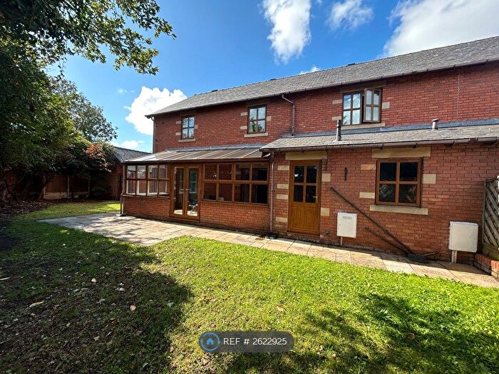 4 Bedroom Semi-Detached House To Rent In The Mews, Tarleton, Preston, PR4