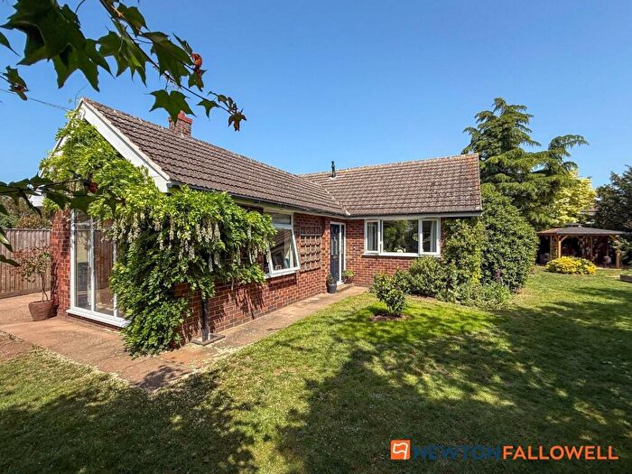 3 Bedroom Detached Bungalow For Sale In Trent Close, North Muskham, NG23
