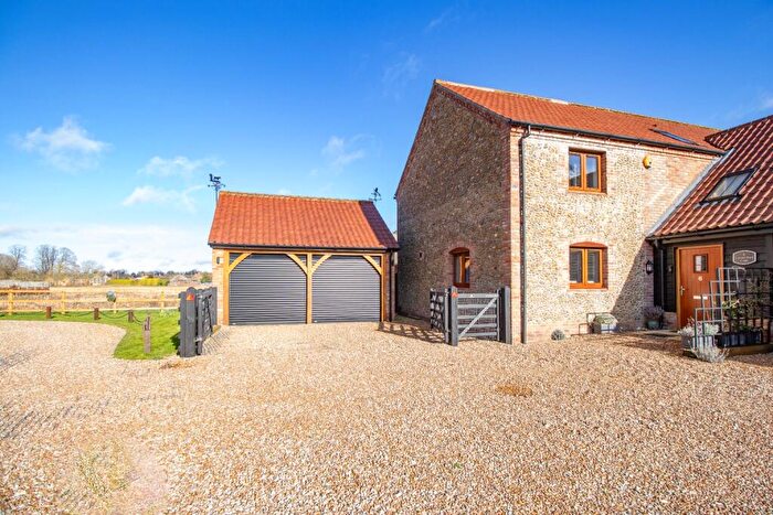 4 Bedroom Barn For Sale In Edward Ward Court, Gayton, PE32