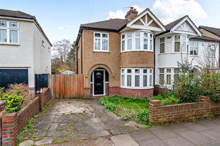 3 Bedroom Semi Detached House For Sale In Alexandra Drive, Surbiton, KT5