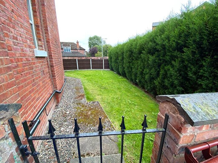 8 Bedroom End Of Terrace House To Rent In Conyngham Road, Victoria Park, Manchester, M14