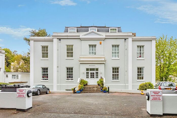 2 Bedroom Flat For Sale In Lower Woodfield Road, Torquay, TQ1