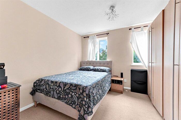 2 Bedroom Apartment To Rent In Chalkstone Close, Welling, Kent, DA16