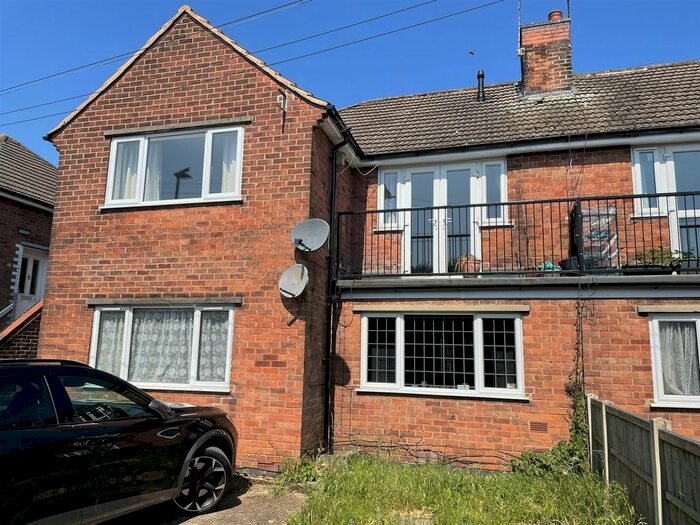 2 Bedroom Flat To Rent In Rowan Close, Nottingham, NG17