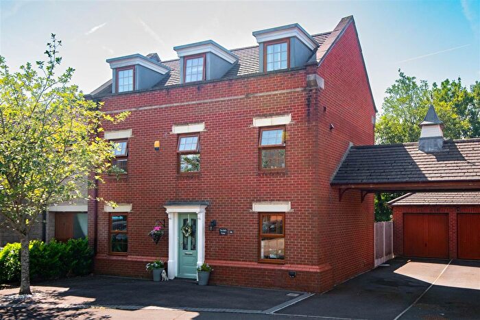 4 Bedroom Detached House For Sale In Jubilee Road, Walmer Bridge, Preston, PR4