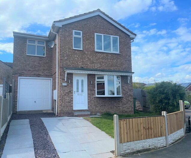3 Bedroom Detached House To Rent In Ralston Grove, Halfway, Sheffield, S20