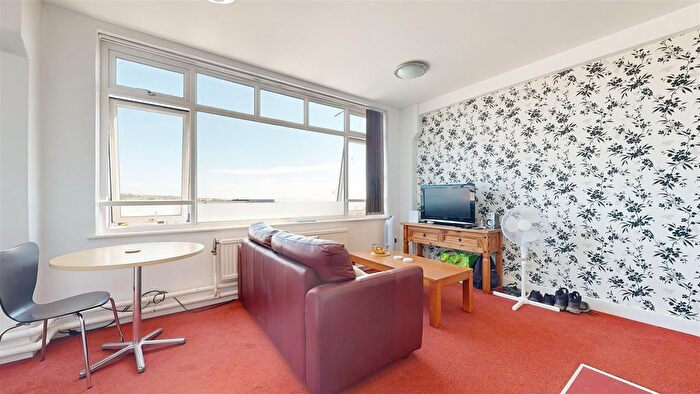 1 Bedroom Flat For Sale In Portland, DT5