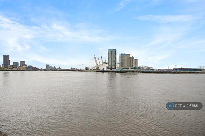 3 Bedroom Flat To Rent In New Providence Wharf, London, E14