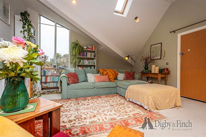 2 Bedroom Apartment For Sale In Main Road, Radcliffe-On-Trent, Nottingham, NG12