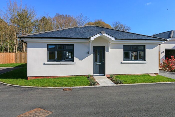 2 Bedroom Detached Bungalow To Rent In Sadler Green, Bovey Tracey, Newton Abbot, TQ13